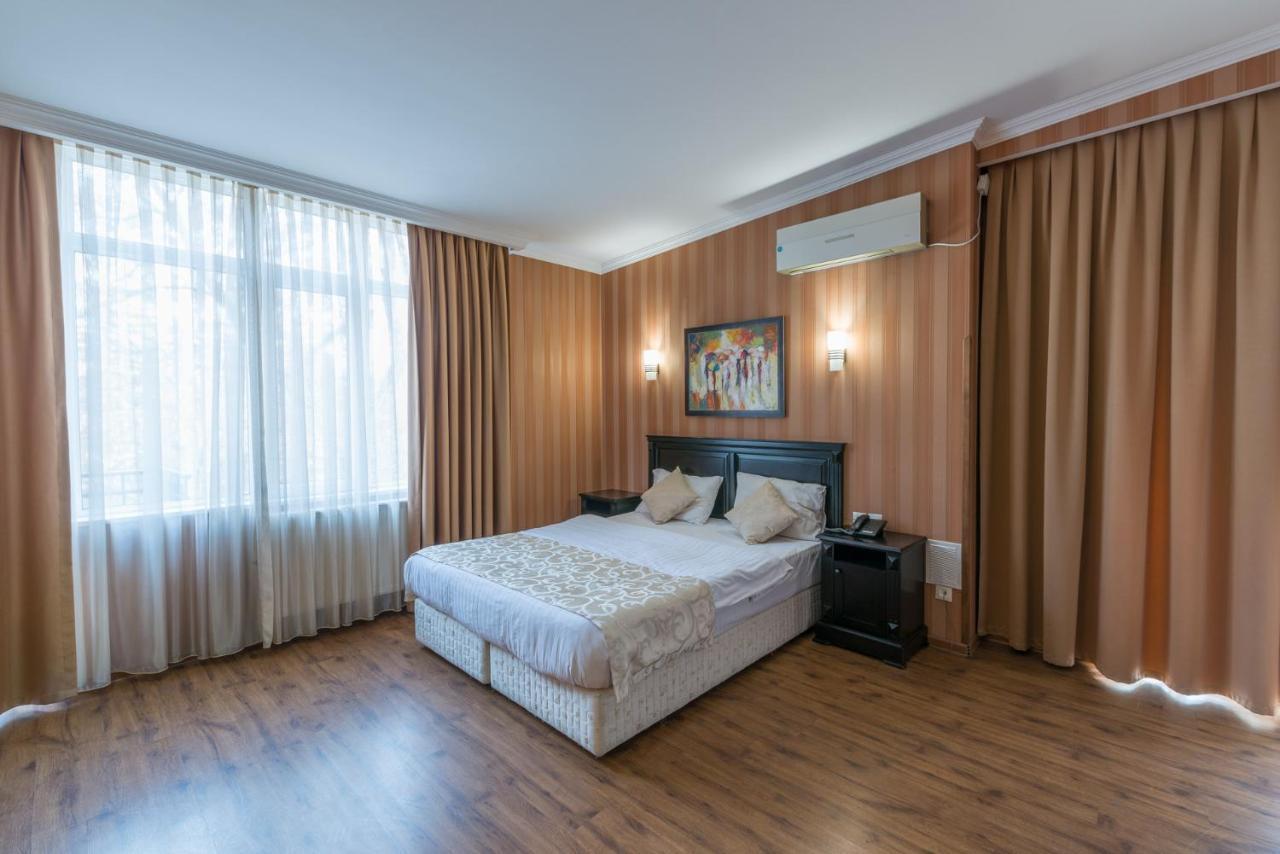 Hotel Garden View Tiflis Exterior foto